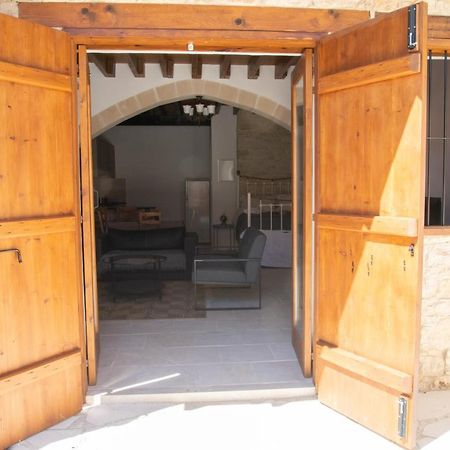 Cleo'S Inn Lofou Dış mekan fotoğraf