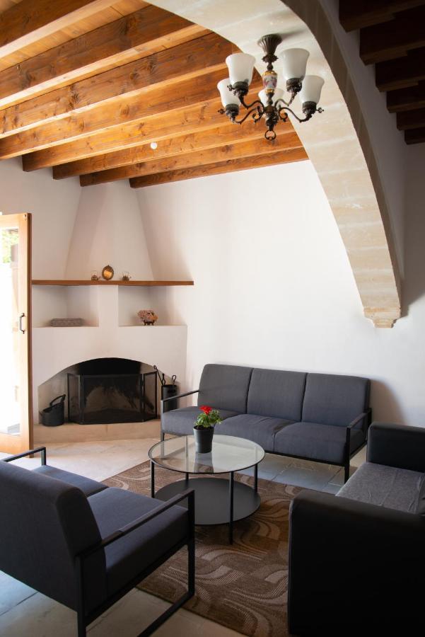 Cleo'S Inn Lofou Dış mekan fotoğraf